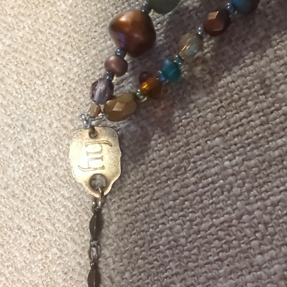 Holly Yashi Necklace - Picture 3 of 4